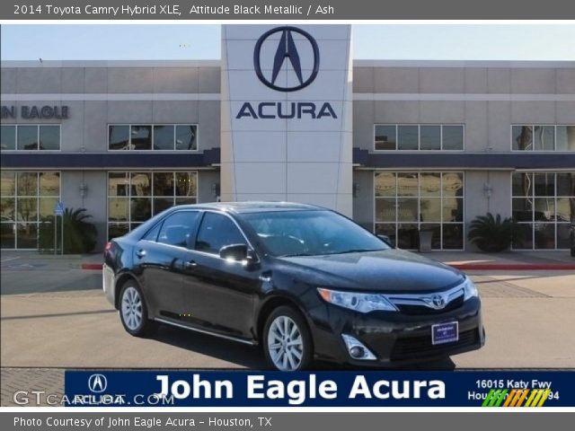 2014 Toyota Camry Hybrid XLE in Attitude Black Metallic