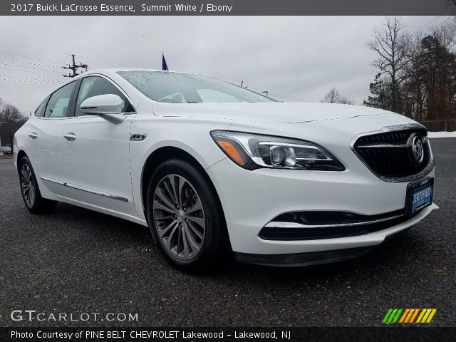 2017 Buick LaCrosse Essence in Summit White