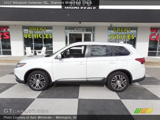 2017 Mitsubishi Outlander SEL in Diamond White Pearl