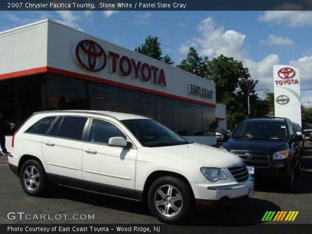 2007 Chrysler Pacifica Touring in Stone White