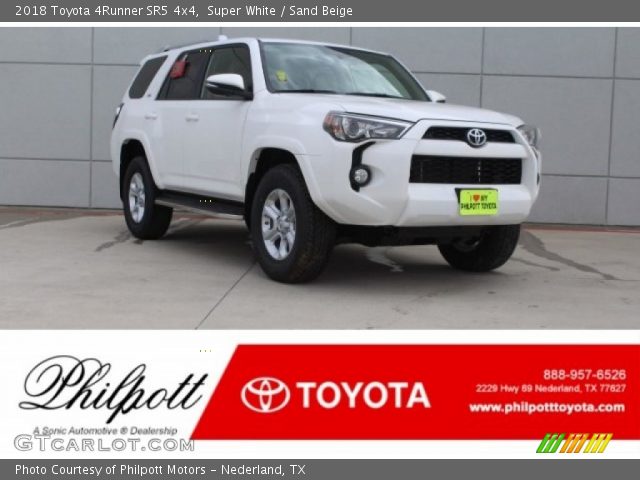 2018 Toyota 4Runner SR5 4x4 in Super White