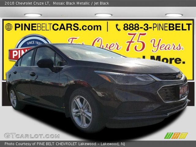 2018 Chevrolet Cruze LT in Mosaic Black Metallic