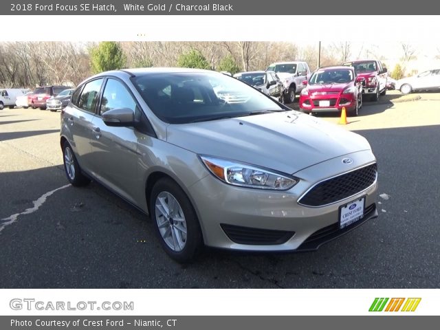 2018 Ford Focus SE Hatch in White Gold