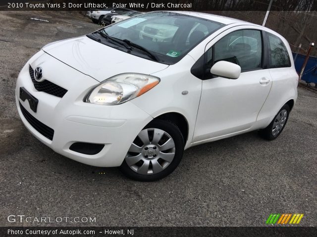2010 Toyota Yaris 3 Door Liftback in Polar White