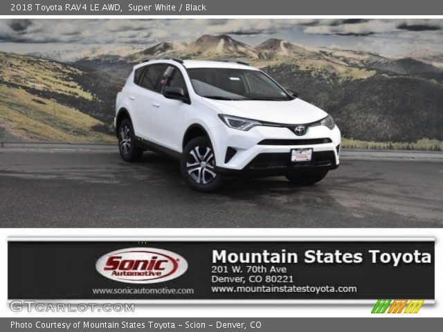 2018 Toyota RAV4 LE AWD in Super White