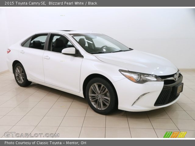 2015 Toyota Camry SE in Blizzard Pearl White