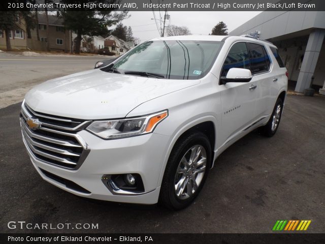 2018 Chevrolet Traverse High Country AWD in Iridescent Pearl Tricoat