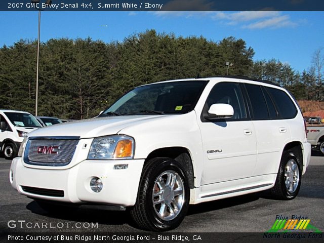 2007 GMC Envoy Denali 4x4 in Summit White