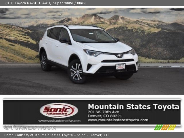 2018 Toyota RAV4 LE AWD in Super White