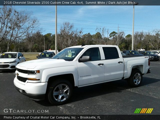 2018 Chevrolet Silverado 1500 Custom Crew Cab 4x4 in Summit White