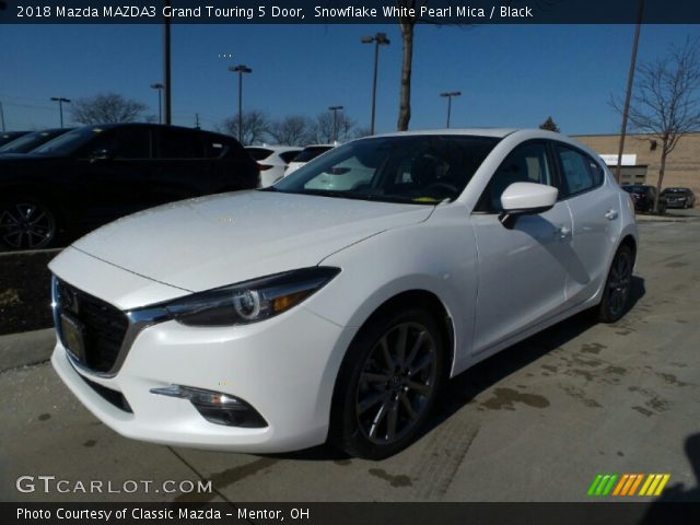 2018 Mazda MAZDA3 Grand Touring 5 Door in Snowflake White Pearl Mica