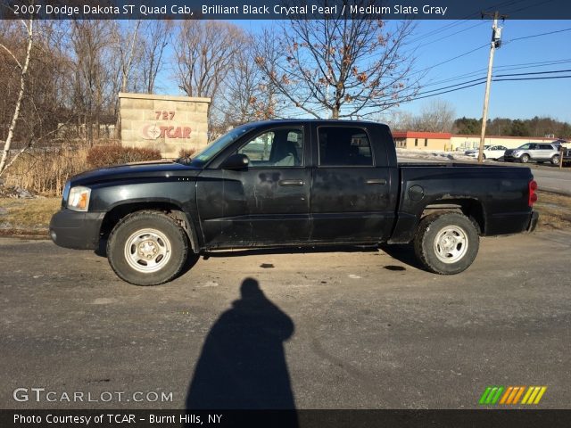 2007 Dodge Dakota ST Quad Cab in Brilliant Black Crystal Pearl