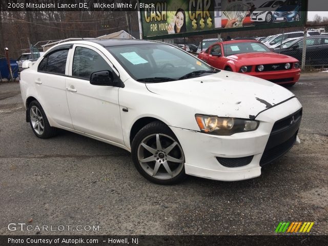 2008 Mitsubishi Lancer DE in Wicked White
