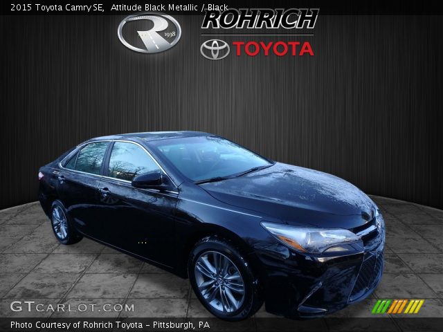 2015 Toyota Camry SE in Attitude Black Metallic