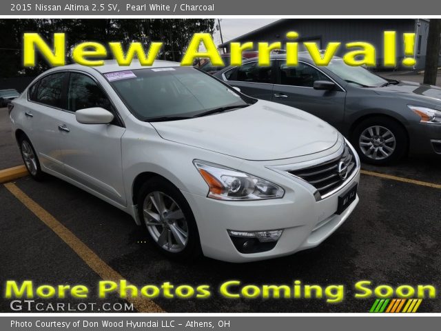 2015 Nissan Altima 2.5 SV in Pearl White