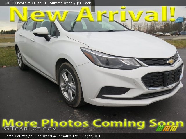 2017 Chevrolet Cruze LT in Summit White