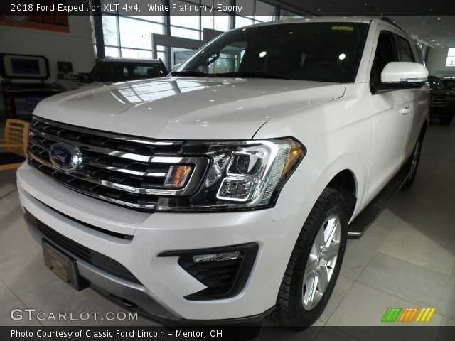 2018 Ford Expedition XLT 4x4 in White Platinum