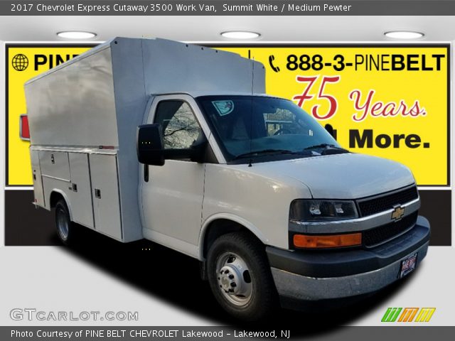 2017 Chevrolet Express Cutaway 3500 Work Van in Summit White