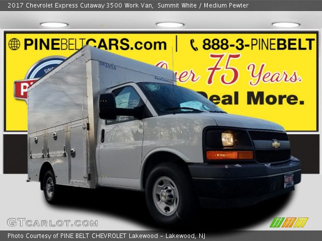 2017 Chevrolet Express Cutaway 3500 Work Van in Summit White