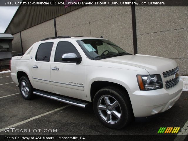 2013 Chevrolet Avalanche LTZ 4x4 in White Diamond Tricoat