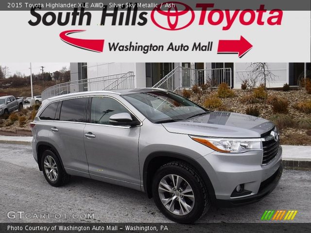 2015 Toyota Highlander XLE AWD in Silver Sky Metallic