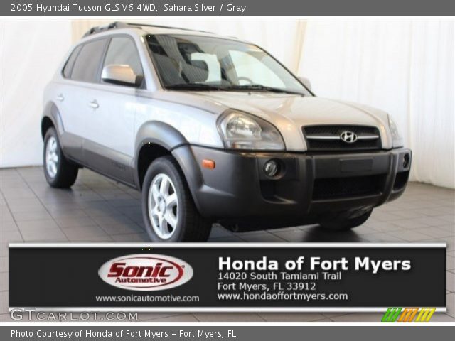 2005 Hyundai Tucson GLS V6 4WD in Sahara Silver