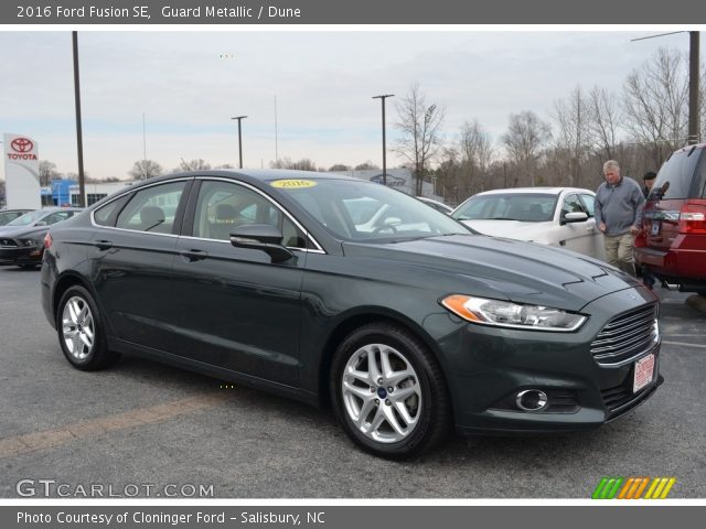2016 Ford Fusion SE in Guard Metallic
