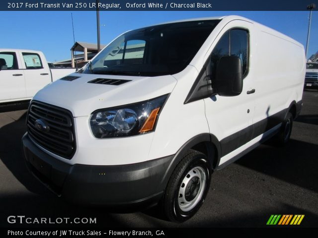 2017 Ford Transit Van 250 LR Regular in Oxford White