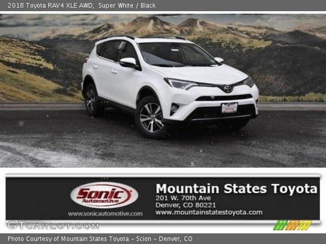 2018 Toyota RAV4 XLE AWD in Super White