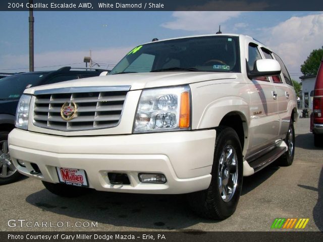 2004 Cadillac Escalade AWD in White Diamond