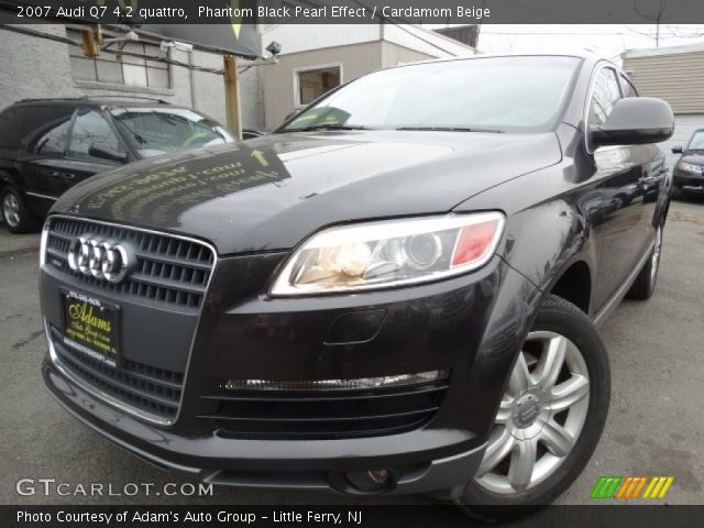 2007 Audi Q7 4.2 quattro in Phantom Black Pearl Effect