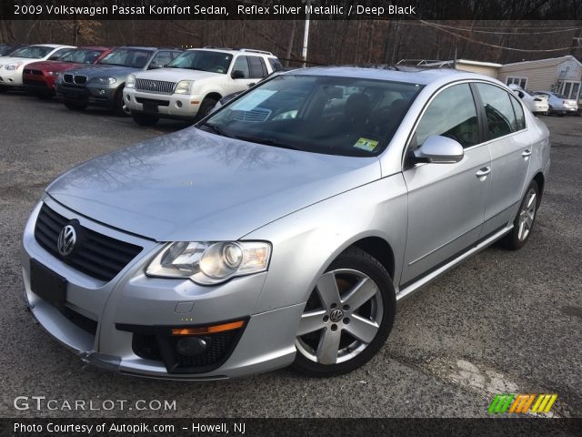 2009 Volkswagen Passat Komfort Sedan in Reflex Silver Metallic