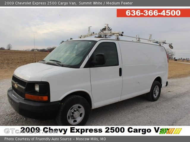 2009 Chevrolet Express 2500 Cargo Van in Summit White