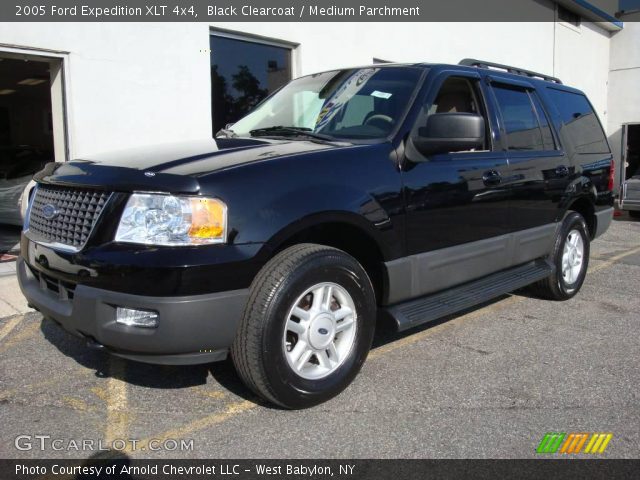 2005 Ford Expedition XLT 4x4 in Black Clearcoat