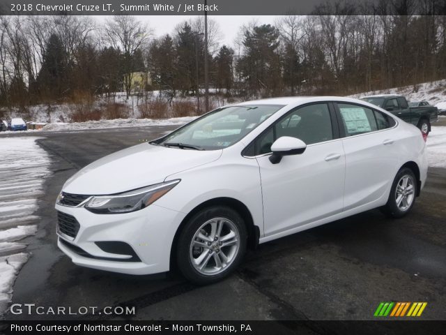 2018 Chevrolet Cruze LT in Summit White
