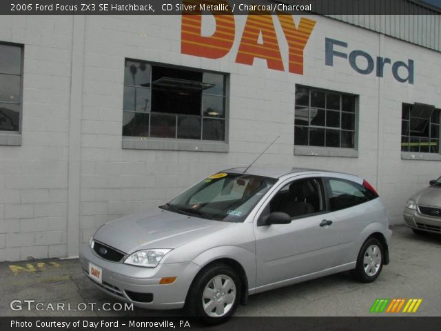 2006 Ford Focus ZX3 SE Hatchback in CD Silver Metallic