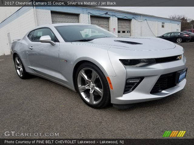 2017 Chevrolet Camaro SS Coupe in Silver Ice Metallic