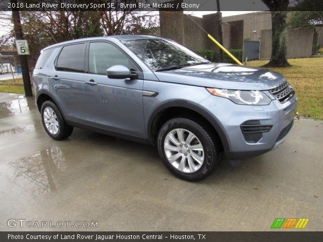 2018 Land Rover Discovery Sport SE in Byron Blue Metallic