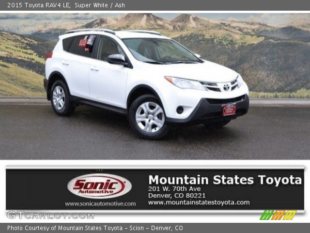 2015 Toyota RAV4 LE in Super White