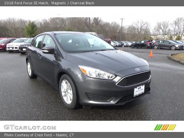 2018 Ford Focus SE Hatch in Magnetic