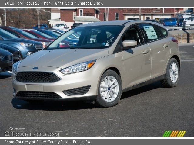 2018 Ford Focus SE Hatch in White Gold