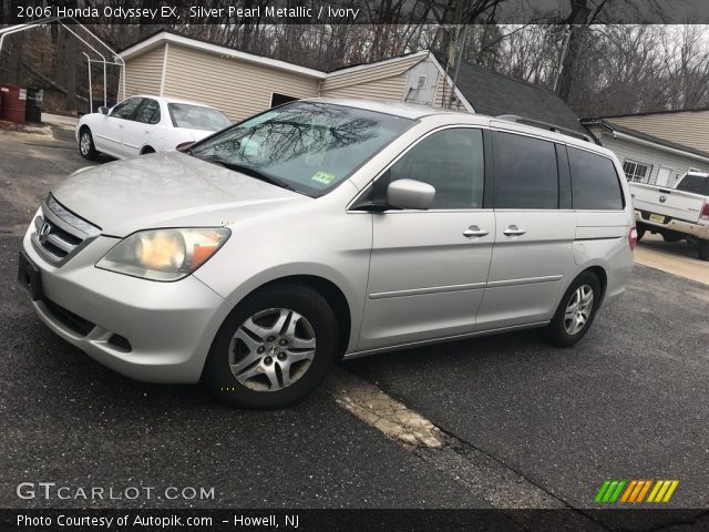 2006 Honda Odyssey EX in Silver Pearl Metallic