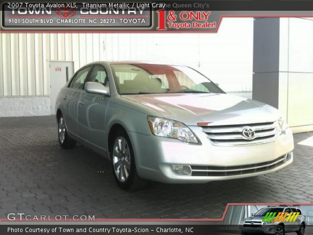 2007 Toyota Avalon XLS in Titanium Metallic