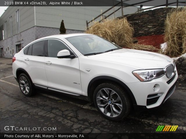 2018 BMW X4 xDrive28i in Alpine White