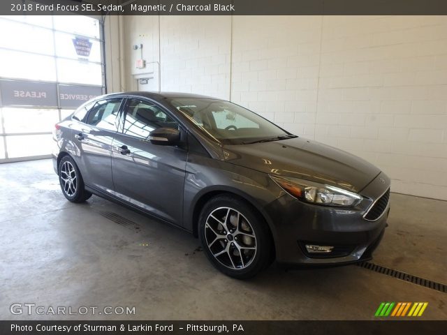2018 Ford Focus SEL Sedan in Magnetic