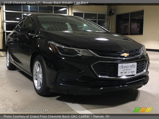 2018 Chevrolet Cruze LT in Mosaic Black Metallic