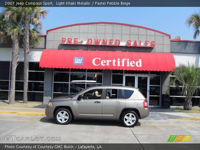 2007 Jeep Compass Sport in Light Khaki Metallic