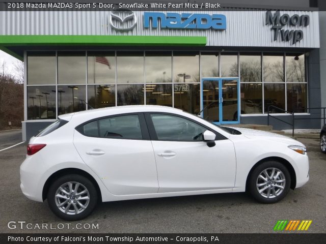 2018 Mazda MAZDA3 Sport 5 Door in Snowflake White Pearl Mica