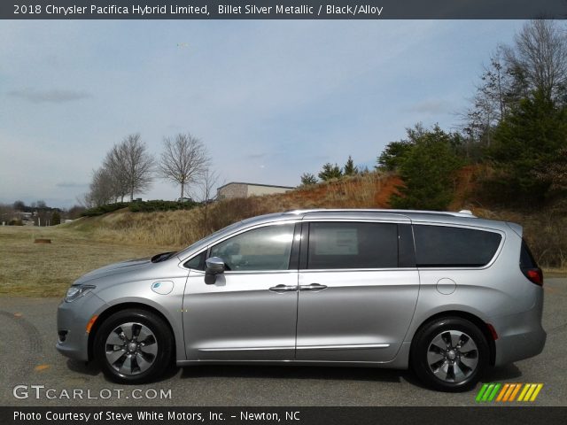 2018 Chrysler Pacifica Hybrid Limited in Billet Silver Metallic