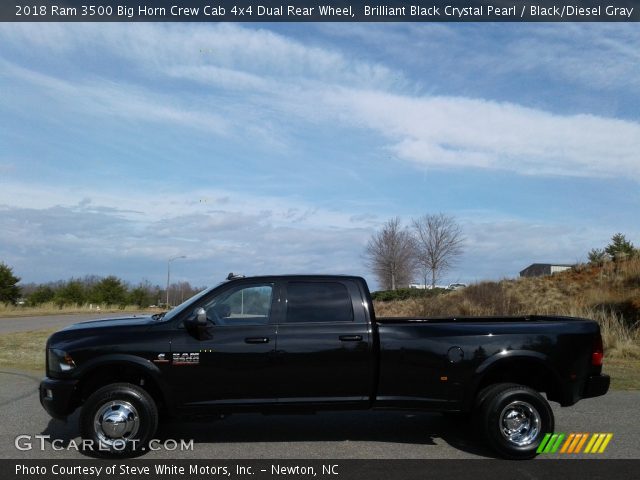 2018 Ram 3500 Big Horn Crew Cab 4x4 Dual Rear Wheel in Brilliant Black Crystal Pearl